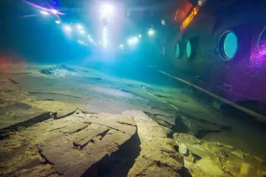 白鶴梁水下博物館