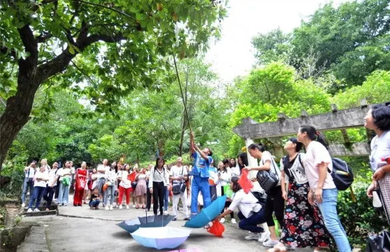 黃龍巖畬族風情旅遊區 