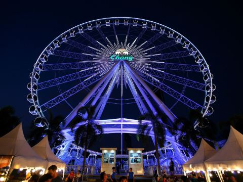 Asiatique The Riverfront
