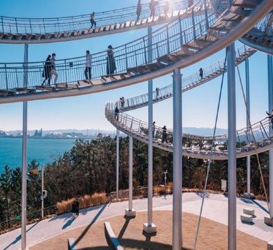 浦項+釜山6天周遊之旅 *早鳥報名* ※浦項環湖公園Space Walk、國立美術館、「虎尾岬」迎日廣場※釜山海雲台海岸列車、青沙浦天空步道、樂天世界、斜坡滑車、Arte Museum