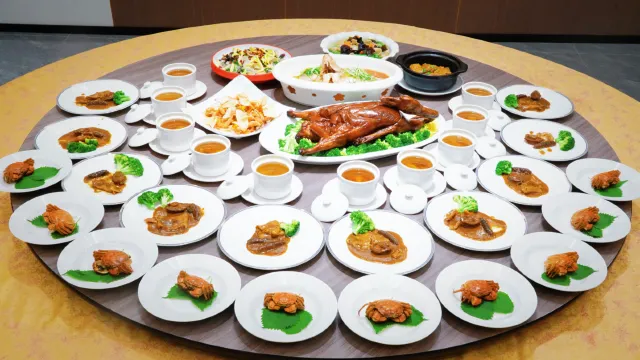 原隻佛跳牆乾坤燒鵝