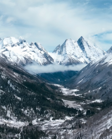 《4人成行‧全程豪華商務車》川西秘景、四姑娘山、木格措 6天純玩小包團  臥龍熊貓、四姑娘山、木格措、墨石公園、塔公草原、魚子西、新都橋、成都