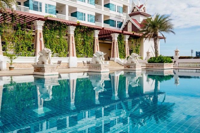 Grand Pacific Sovereign Resort & Spa