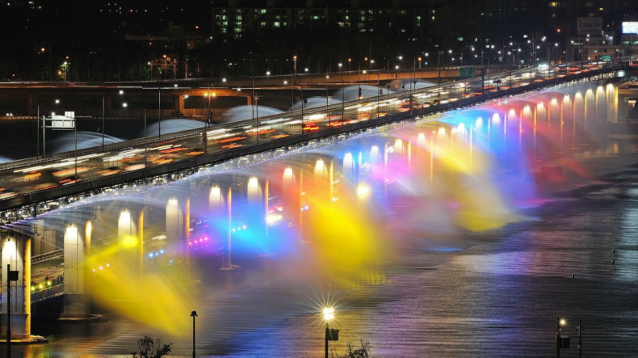 盤浦大橋月光彩虹噴泉
