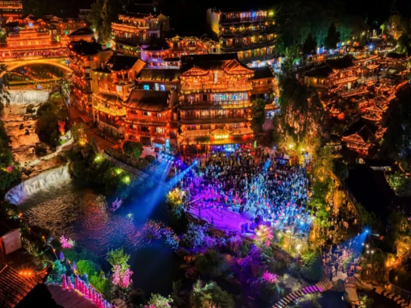 摸泥節