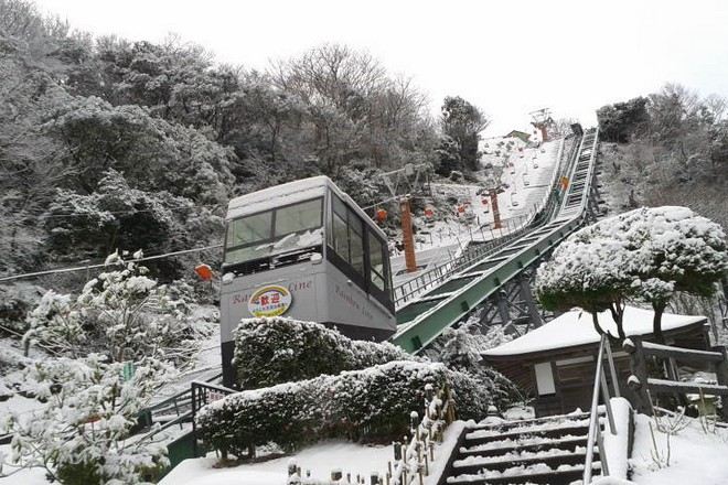三方五湖彩虹山頂公園