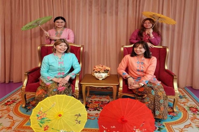 【特色體驗】穿上小娘惹服裝拍攝