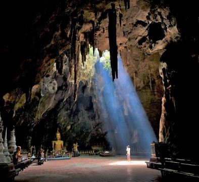  曼谷+華欣 5天悠閒之旅 山中之城~拷汪宮歷史公園(皇室避暑夏宮)、拷龍穴鐘乳石洞、Don Hoi Lot小漁村、主題農場1000 Sook、拉瑪五世行宮殿、吞武里海鮮市場