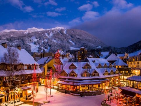 加拿大當地參團~威士拿1天遊(溫哥華、神龍瀑布、威士拿(可自費乘坐威士拿纜車))《指定日子出發》