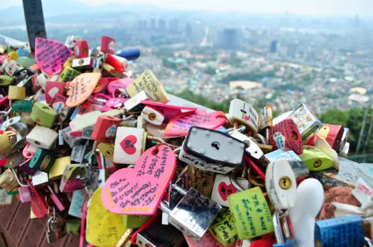 N首爾塔情人鎖