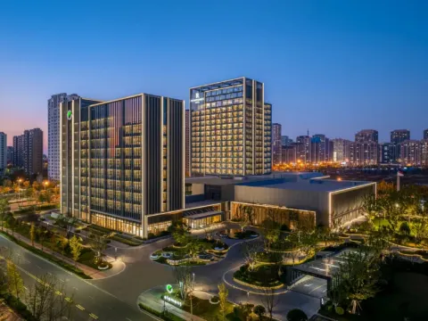 青島金茂萬麗酒店