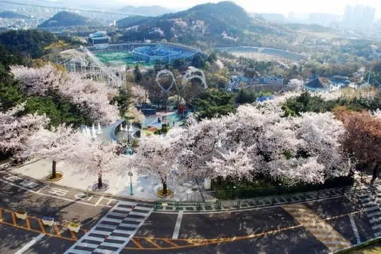 八公山道立公園