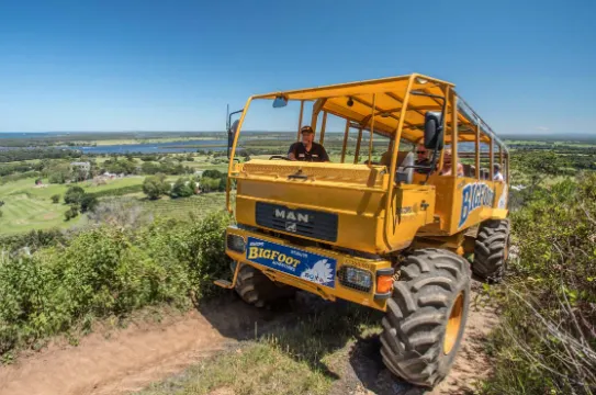 山地越野四驅大腳車體驗