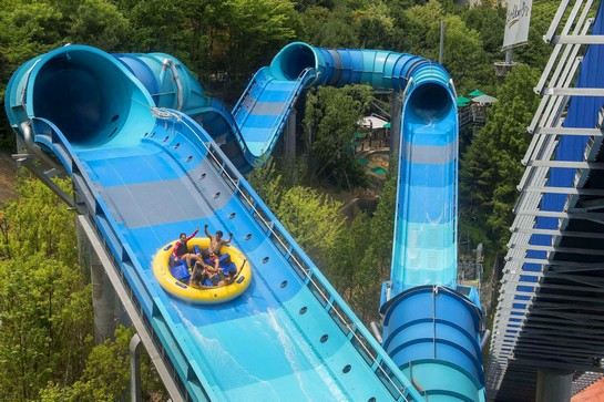 加勒比海水上世界