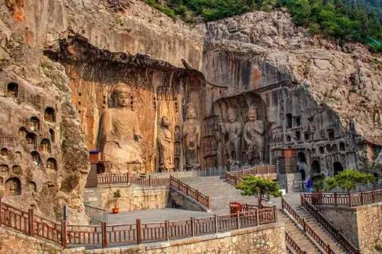 龍門石窟