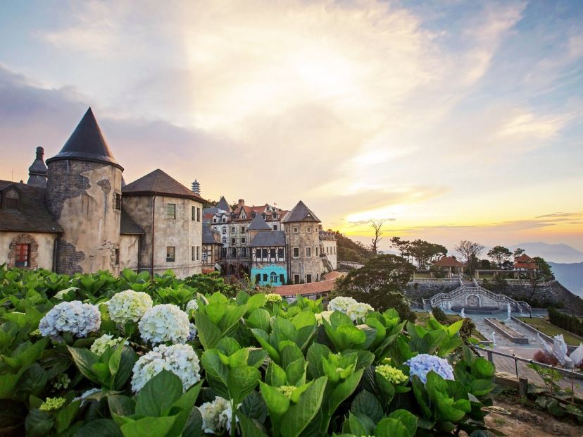 「法式童話山城」巴拿山旅遊度假區