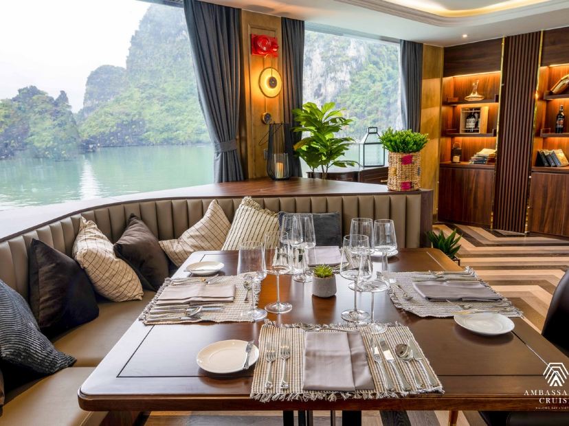 Ambassador Cruise 餐廳