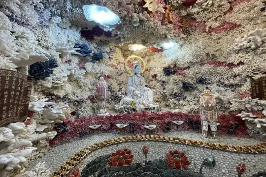 珊瑚貝殼廟