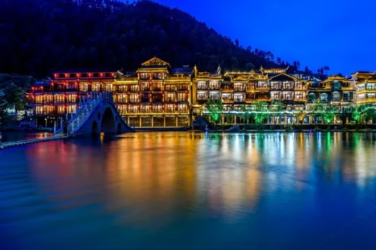 鳳凰素履蓮花度假酒店