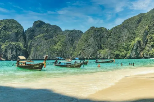 PP島(phi phi island)