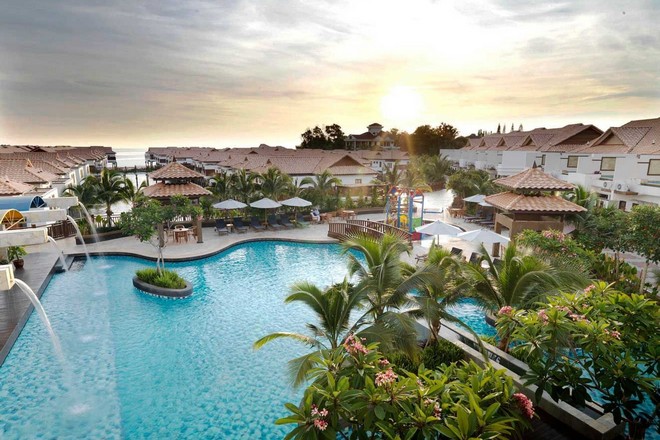 新加坡+馬來西亞5天團 【保證入住狄臣港 Grand Lexis Port Dickson (Executive Pool Villa) + 濱海灣花園 + 欣賞餵飼老鷹體驗及觀賞螢火蟲】 新加坡+馬來西亞5天團 【保證入住狄臣港 Grand Lexis Port Dickson (Executive Pool Villa) + 濱海灣花園 + 欣賞餵飼老鷹體驗及觀賞螢火蟲】