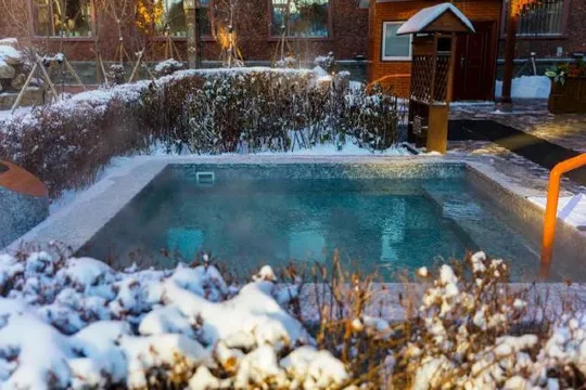 王朝聖地溫泉酒店