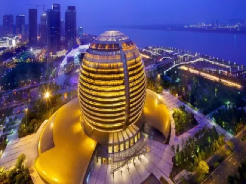 【保證入住上海外灘黃金地段奢華酒店~外灘茂悅大酒店、杭州地標建築金球酒店~杭州洲際酒店】、烏鎮西柵、蘇州虎丘、無錫、杭州、上海6天團 【保證入住上海外灘黃金地段奢華酒店~外灘茂悅大酒店、杭州地標建築金球酒店~杭州洲際酒店】、烏鎮西柵、蘇州虎丘、無錫、杭州、上海6天團
