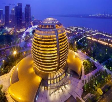  【保證入住上海外灘黃金地段奢華酒店~外灘茂悅大酒店、杭州地標建築金球酒店~杭州洲際酒店】、烏鎮西柵、蘇州虎丘、無錫、杭州、上海6天團