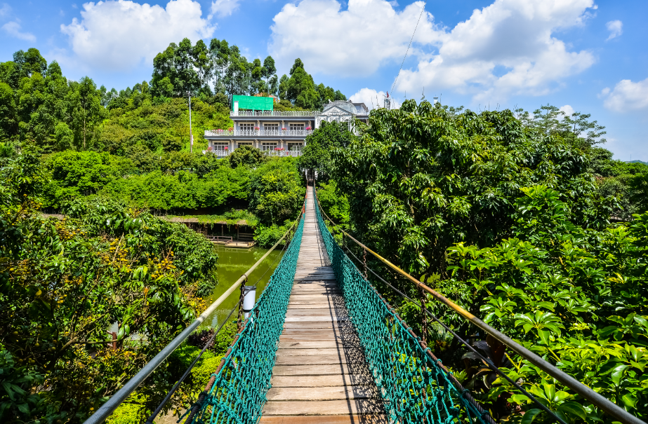 東莞龍鳳山莊影視城