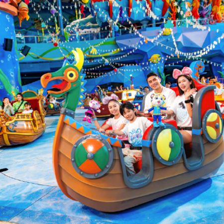 《三大主題樂園》赤坎古鎮旅遊度假區+珠海橫琴宇宙飛船+佛山宋城•廣東千古情 連續2晚保證入住中山國際品牌利和威斯汀酒店【花菇扣十八頭南非幹鮑(位上)+海味燉響螺燉湯+鮮蒸大龍躉宴】開平珠海純玩3天團