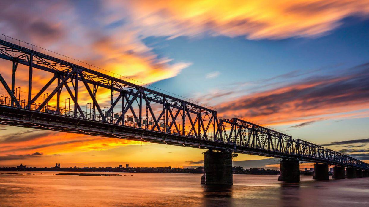 百年濱州鐵路橋