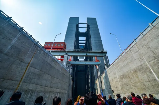 三峽大壩升船機