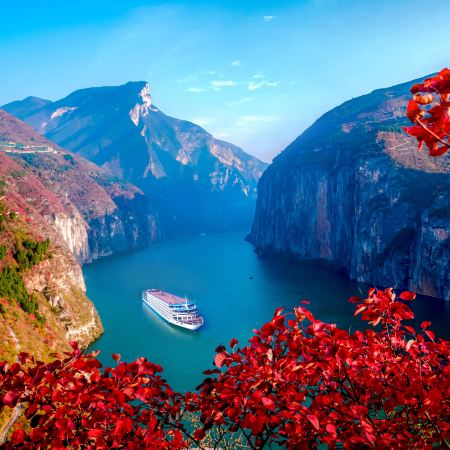 【5鑽】同行優惠~永安賞楓專船※高鐵《世紀榮耀號~4樓江景露台房》醉美紅葉‧壯麗三峽‧遨遊長江三峽8天之旅【🍁獨家專船遨遊長江、親身體驗五級船閘、漫山紅葉畫卷🍁】三峽大壩、葛洲壩、神女溪、黃鶴樓