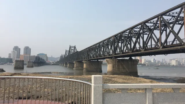 鴨綠江斷橋