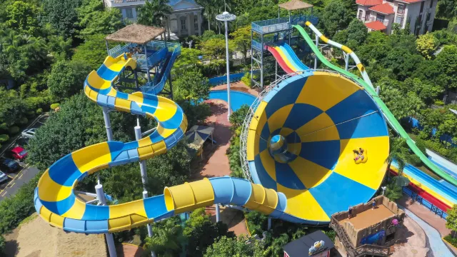 恐龍主題水上樂園