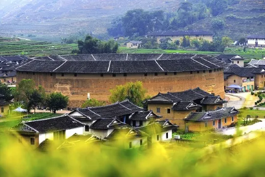 華安大地土樓群