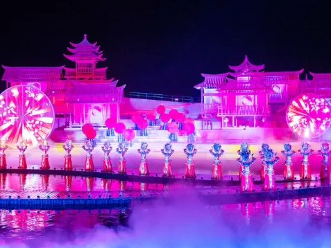 鳳凰樂土·山水麗人