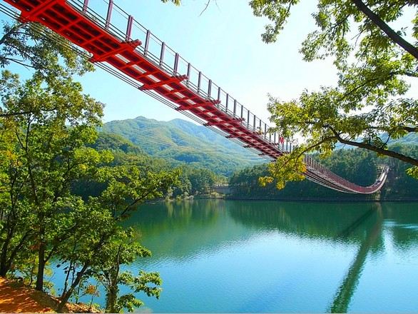 馬場湖水吊索橋