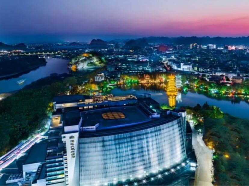 桂林灕江大瀑布飯店