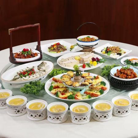 《聖誕逍遙遊+溫泉》肇慶國家5A級景區「七星岩」 廣東小九寨溝「紫雲谷」「羚羊峽遊船」VIP包廂【金湯花膠雞(位上)+海膽醬焗小青龍(保證每人半隻)+秘製青芥焗8頭鮑魚宴】肇慶江門中山純玩4天團
