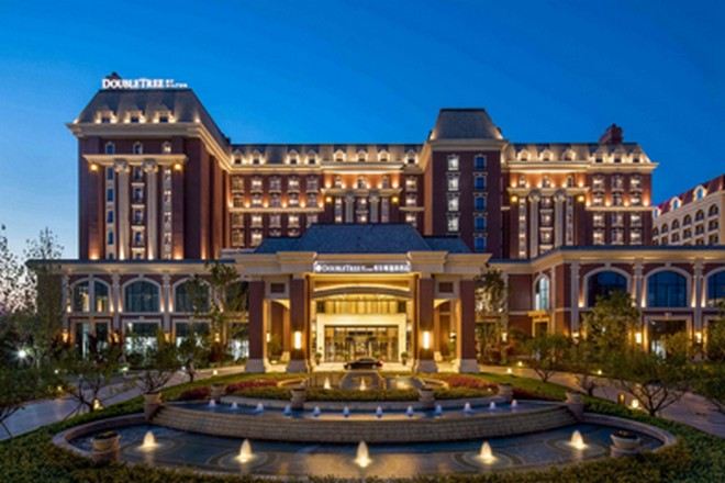 東方影都希爾頓逸林酒店