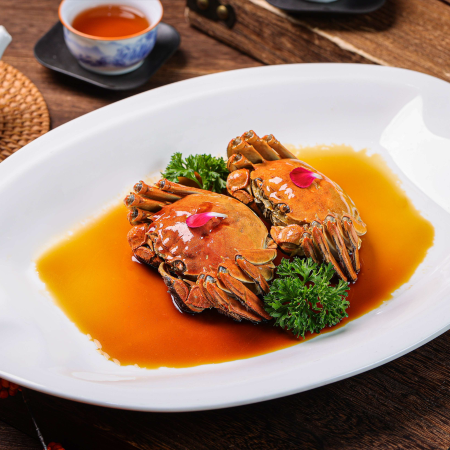 《金秋時令大閘蟹》【正宗陽澄湖大閘宴(蟹堂弄花雕醉蟹(保證蟹乸3両重(位上)+鹽炙金秋大閘蟹(保證公蟹3.5両重(位上))】入住國際品牌~希爾頓歡朋酒店(順德龍江店或佛山大瀝店) 順德美食純玩2天團