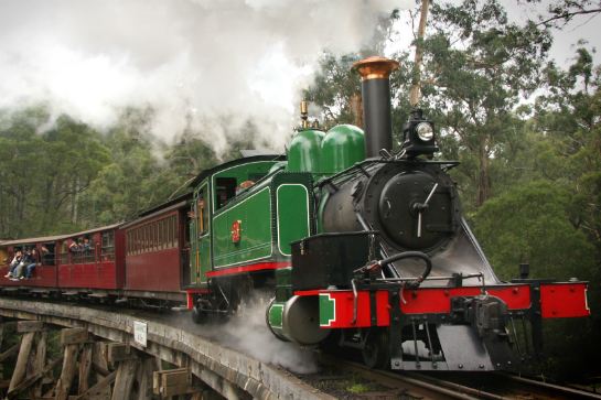 丹頓農山脈古董蒸氣火車