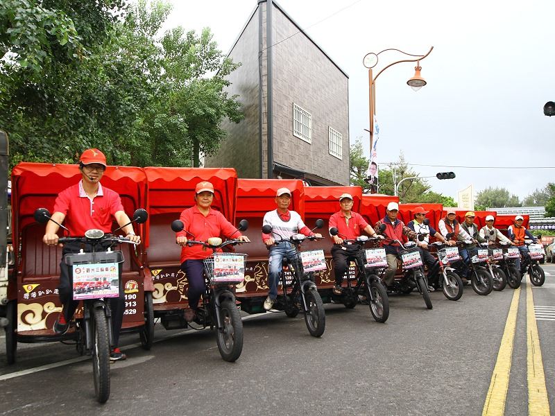 三輪車鹿港巡禮