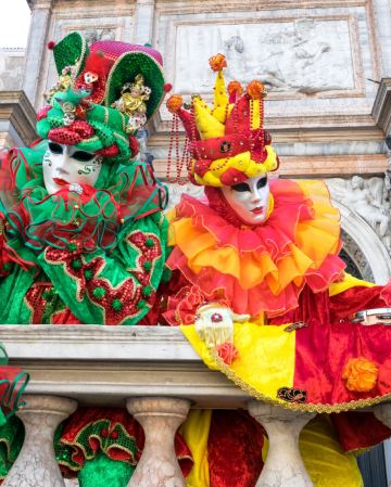 歐洲五國【威尼斯嘉年華(面具節)慶典】11天團 意大利(羅馬、比薩)、梵蒂岡、奧地利(茵斯布魯克、施華洛世奇水晶專門店)、瑞士( 琉森)、法國(巴黎、蒙柏納斯56層觀景廊及塞納河船河遊)