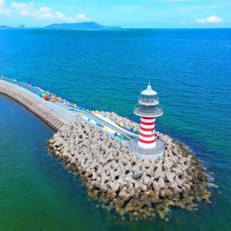 海南島‧漫享陽光5天度假豪華團  夢幻香山花海、三角梅科博園、品嚐當地老字號下午茶~娘惹斑蘭糕點+老海南椰奶清補涼、海南非遺文化展示中心、清水灣自由燈塔、威士忌博物館、深入雨林探訪原始黎村苗寨