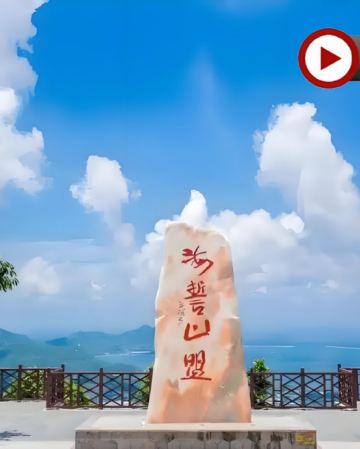 【5鑽】海南島(海口、三亞、儋州)豪華酒店+溫泉+美食5天純玩團 ※ 乘畫舫遊神玉島(包登島)、海花島巡遊+燈光秀、騎樓老街、東坡書院、鳳凰嶺海誓山盟、亞龍灣國際玫瑰谷、天空之山網紅打卡點、大小洞天