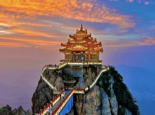 【4鑽】【西九直達鄭州高鐵 6天團 】 欒川(老君山賞紅葉🍁、金頂航拍、許願祈福)、開封(清明上河園、觀看《大宋·東京夢華》表演 )、登封(少林寺賞銀杏🍂、武術表演)、洛陽(龍門石窟、 明堂天堂) 【4鑽】【西九直達鄭州高鐵 6天團 】 欒川(老君山賞紅葉🍁、金頂航拍、許願祈福)、開封(清明上河園、觀看《大宋·東京夢華》表演 )、登封(少林寺賞銀杏🍂、武術表演)、洛陽(龍門石窟、 明堂天堂)