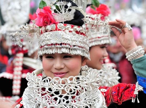 貴州苗族姊妹節：4月18日》苗族姊妹節、肇興侗寨、 岜沙苗寨(民族歌舞+