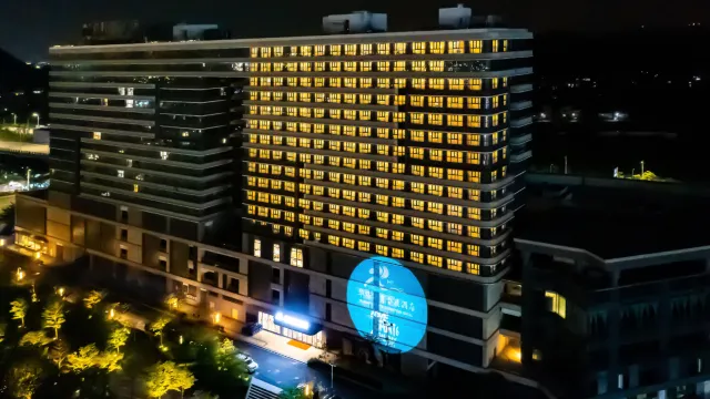 江門華寶體育會展中心酒店